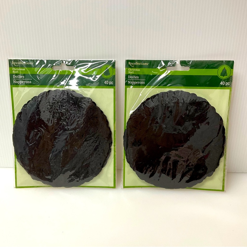 🔥SALE 3/$20 MICHAELS Paper Doilies 5.5” Diameter Lacey Gothic Approx 80 Pieces